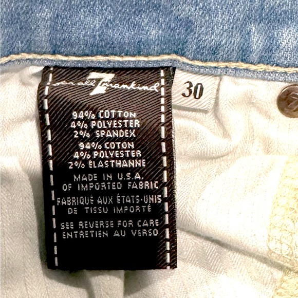 Like New!! 7FAMK Light Wash High Waist Vintage Bootcut Jeans - Picture 6 of 15